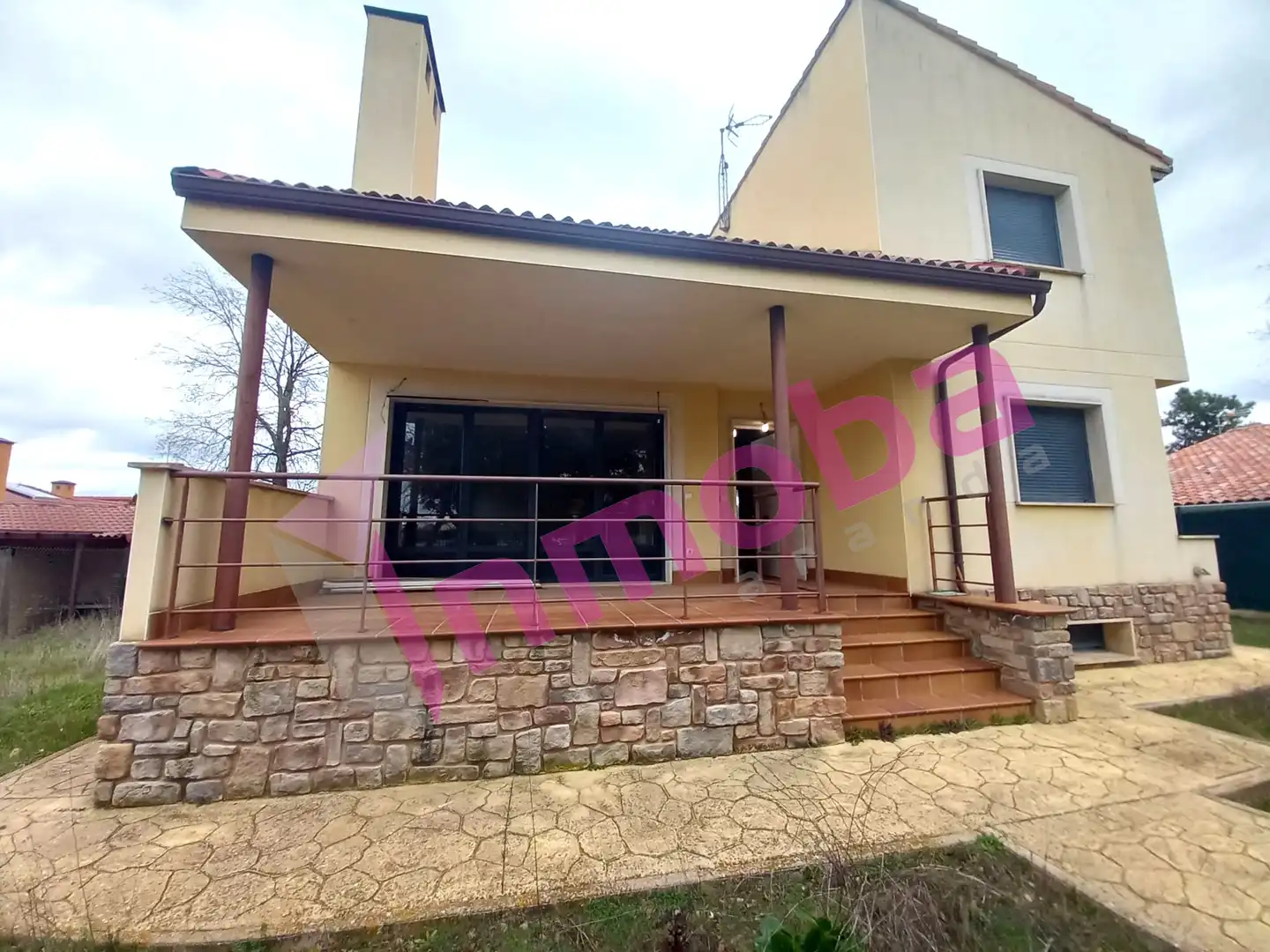 Vista exterior de Casa o chalet en venta en Aranda de Duero con Jardín privado, Parquet y Terraza