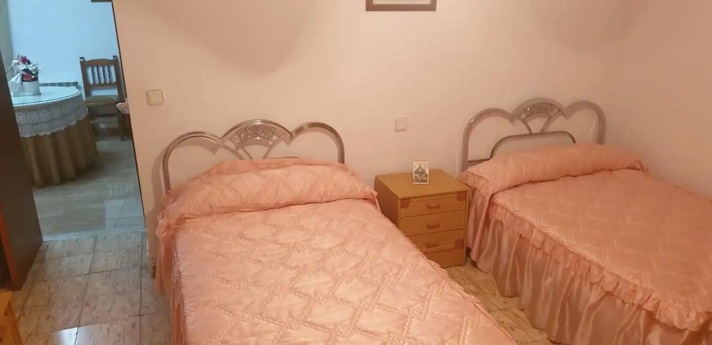 Bedroom of Houses for sale in Saelices  with Heating and Furnished