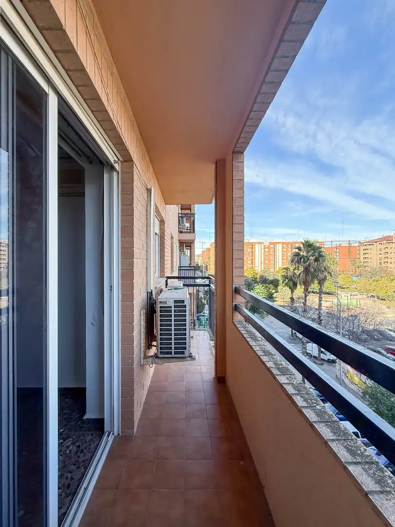 Terrassa de Pis en venda en Valencia