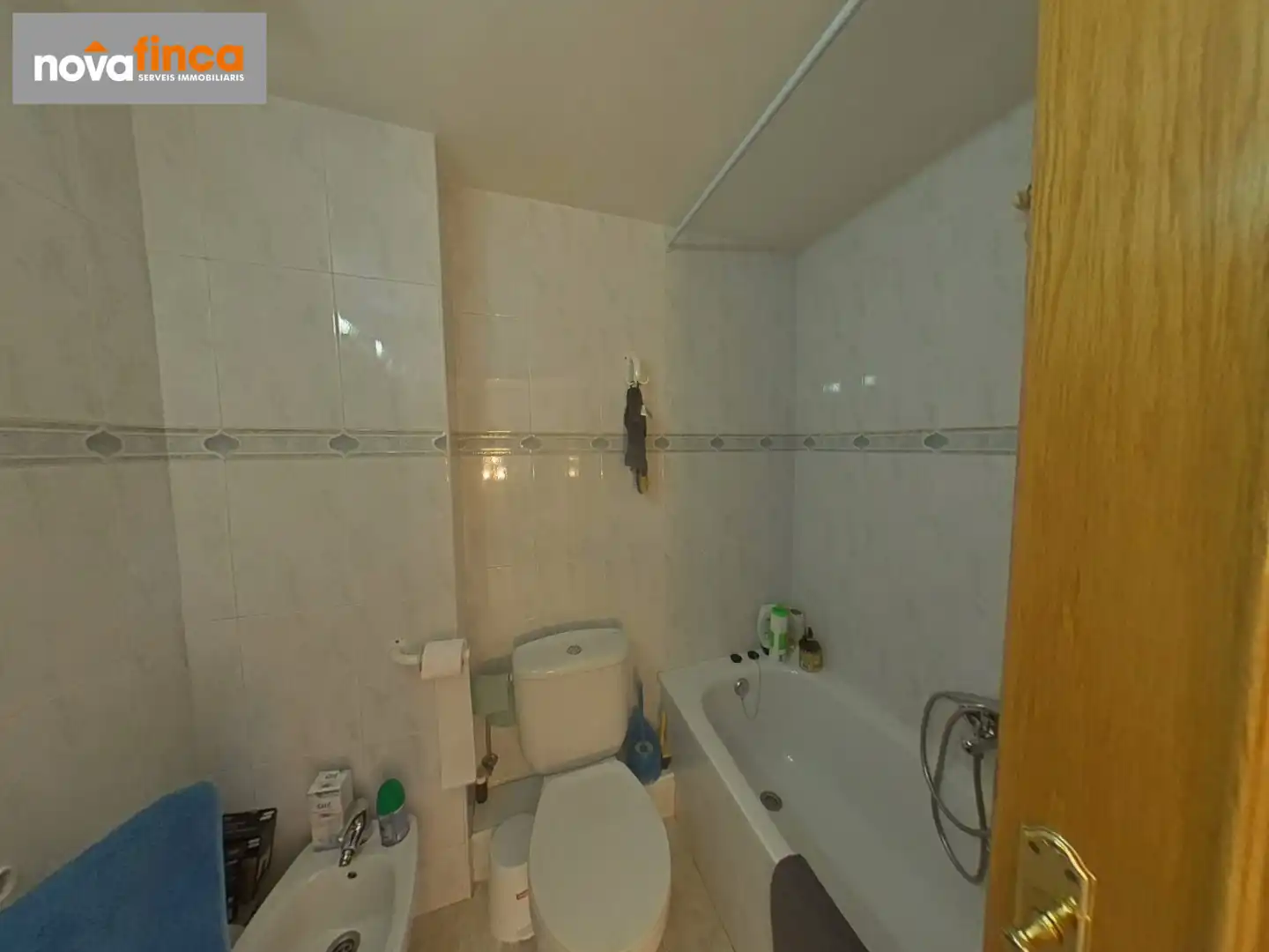 Baño de Casa adosada en venta en Palamós con Aire acondicionado, Calefacción y Jardín privado