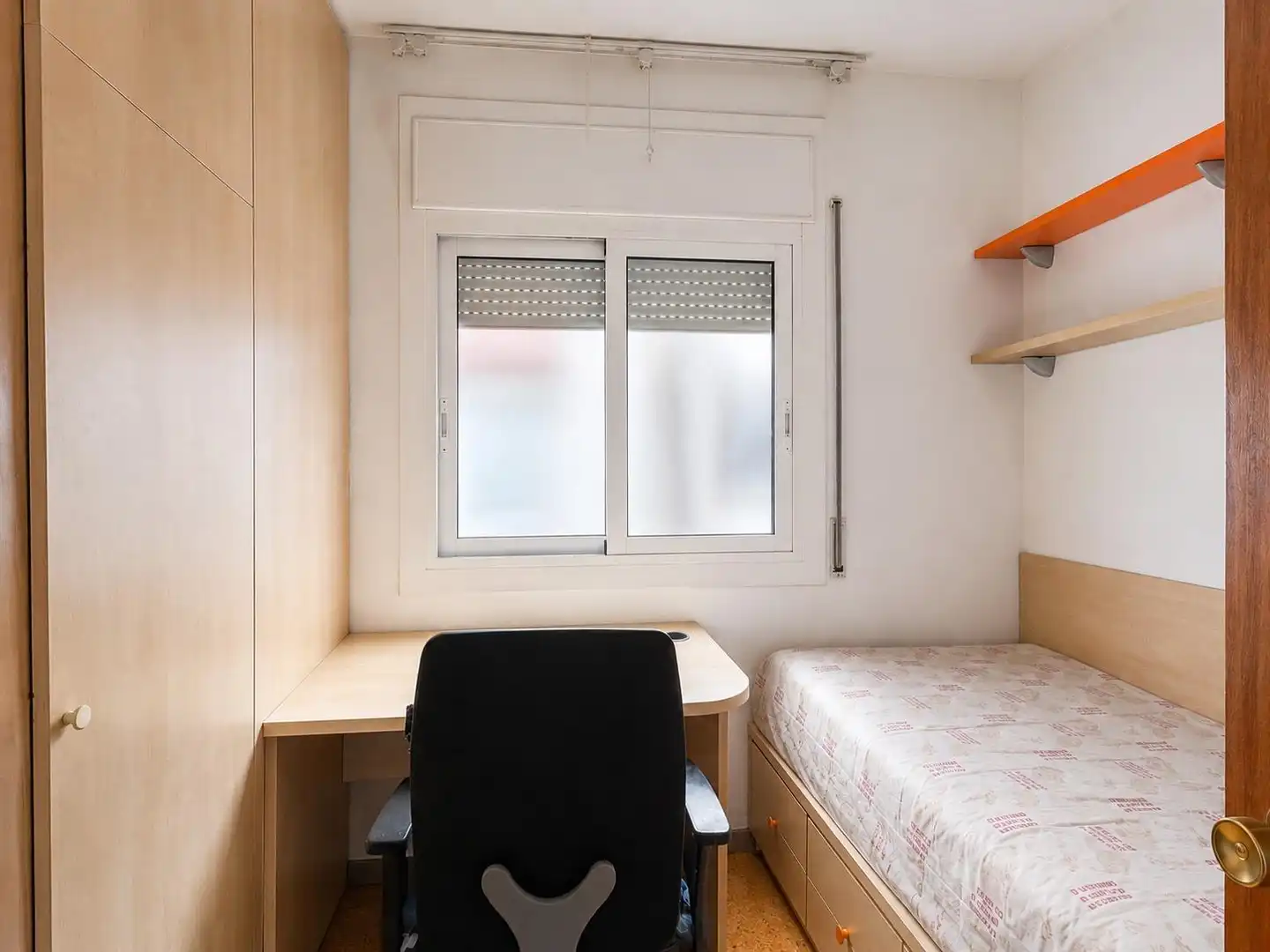 Schlafzimmer von Wohnung zum Verkauf in Esplugues de Llobregat mit Klimaanlage, Parkett und Terrasse
