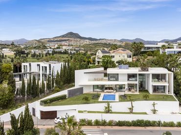 Casa con piscina en venta en Alcalalí