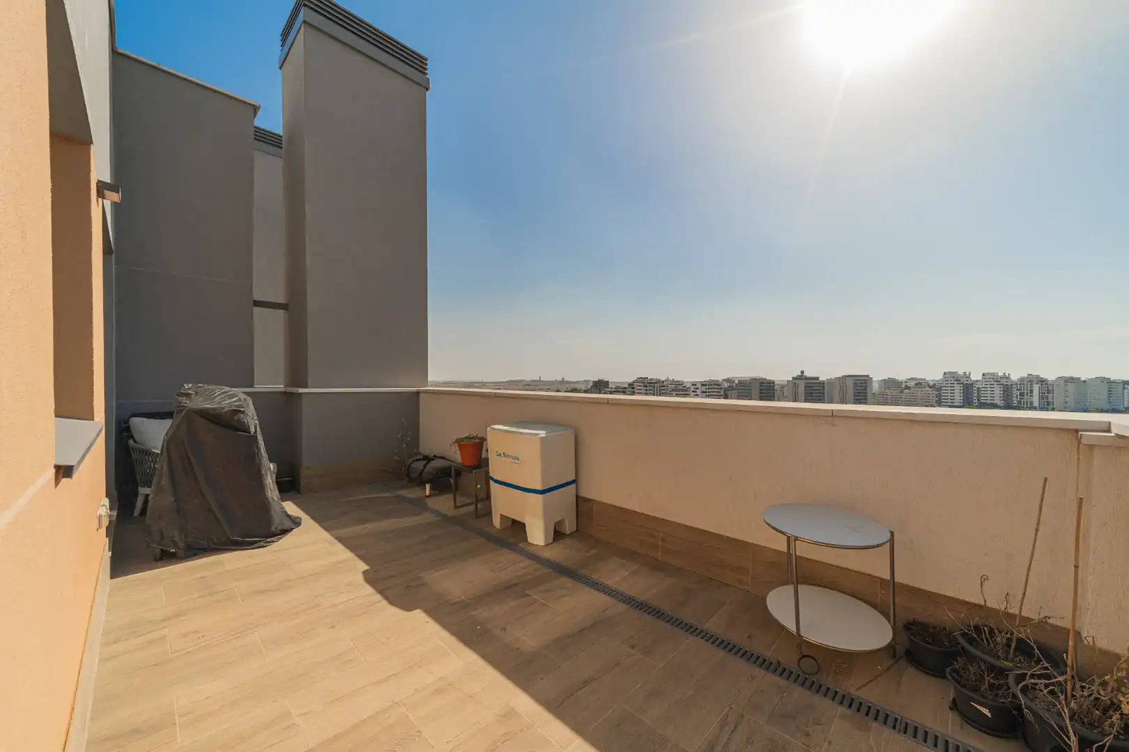 Terraza de Ático en venta en Madrid con Calefacción, Terraza y Trastero