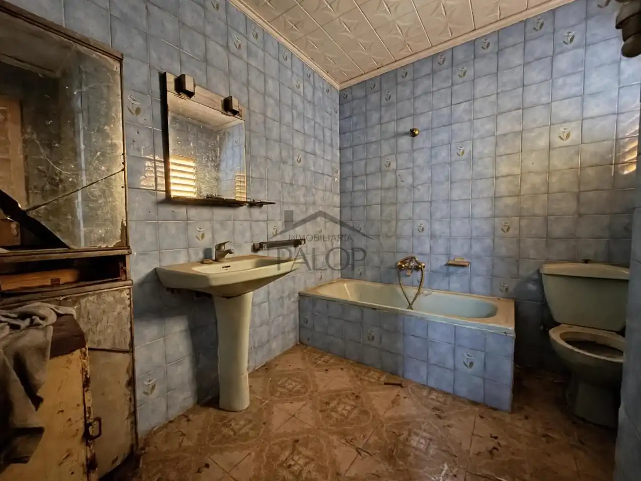 Bathroom of Houses for sale in Carcaixent, Valencia