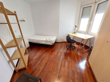 Piso en alquiler en Calle Sacramento