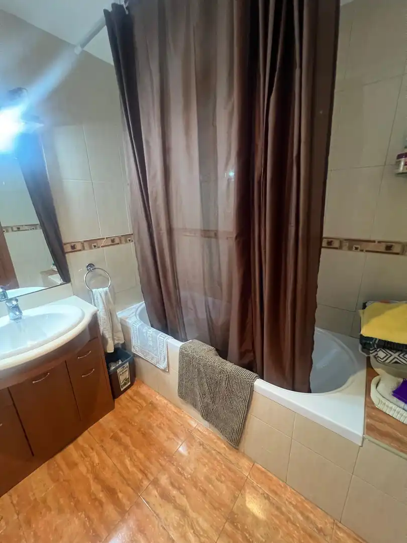 Badezimmer von Wohnung zum Verkauf in Vilanova del Camí mit Heizung