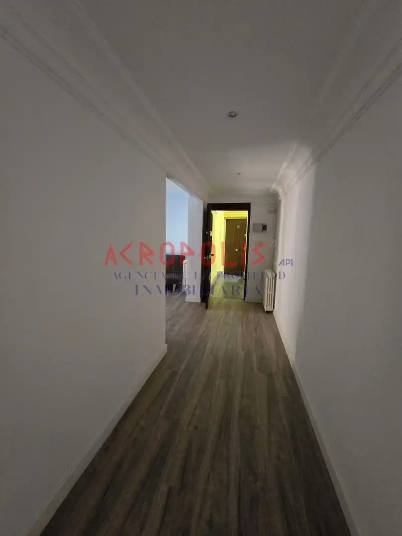 Piso en venta en León Capital  con Calefacción