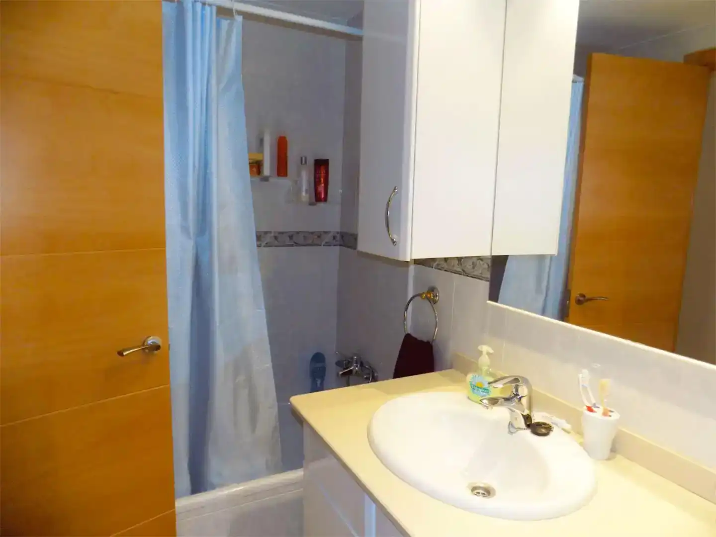 Badezimmer von Wohnung zur Miete in Vila-seca mit Klimaanlage, Parkett und Schwimmbad