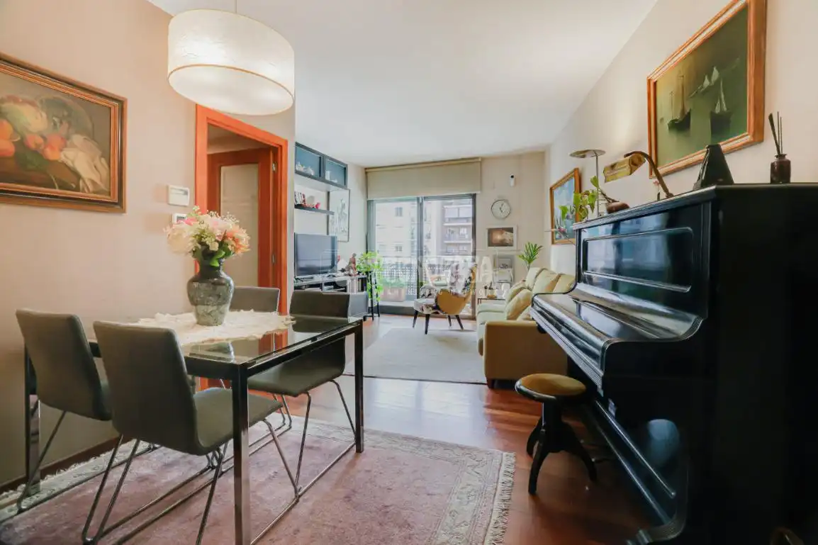 Sala de estar de Piso en venta en Barcelona con Balcón