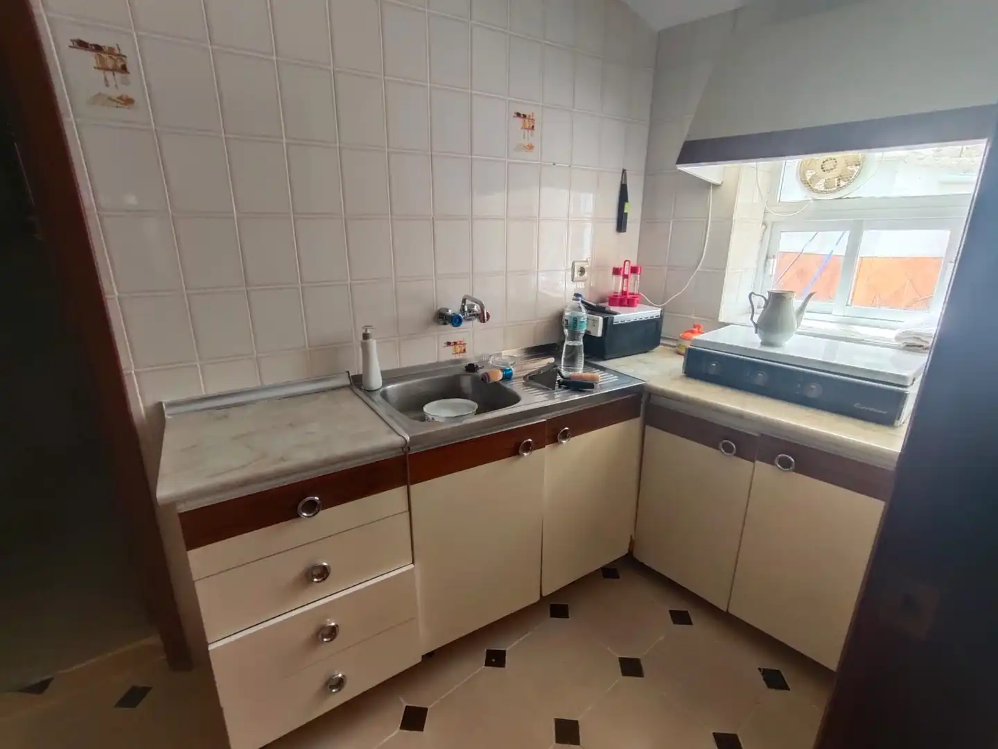 Cuina de Casa o xalet en venda en Guadix amb Moblat
