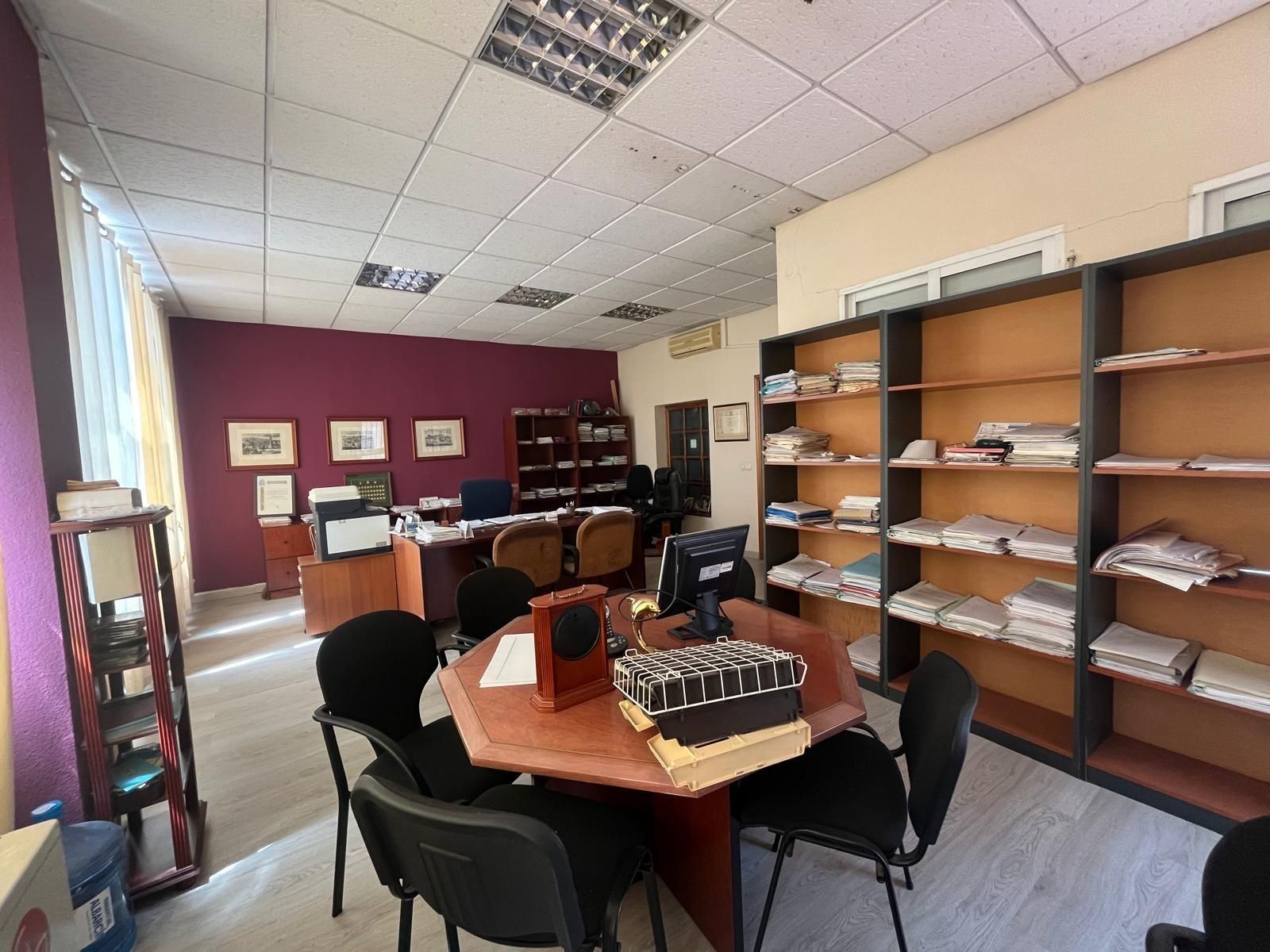 Office for sale in Algeciras