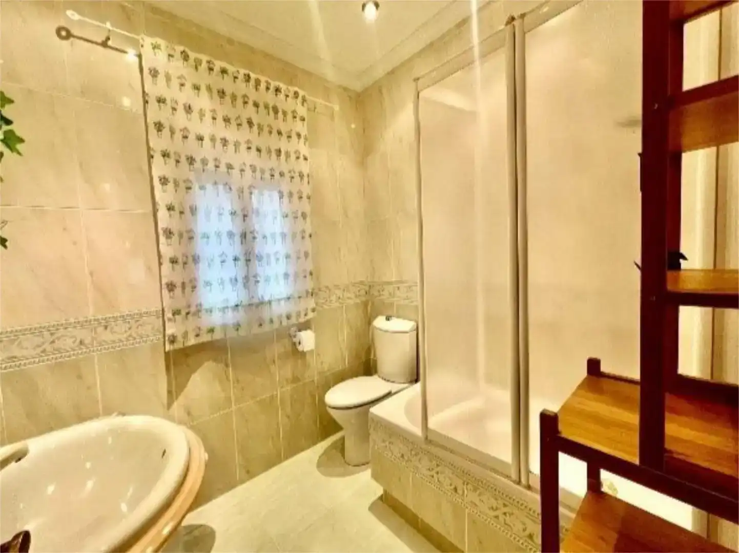 Bathroom of Flat for rent in Tarancón  with Parquet flooring and Furnished