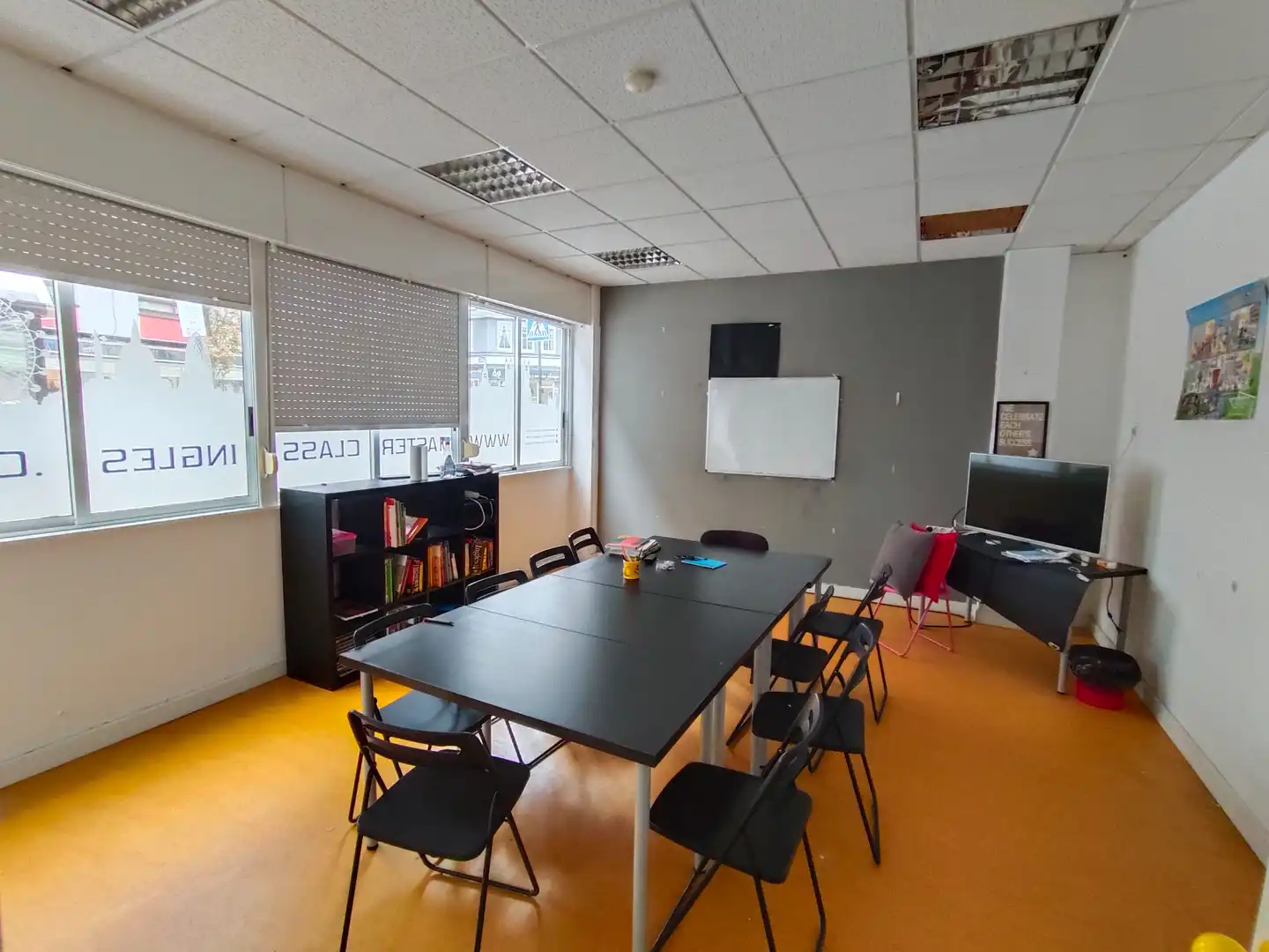 Business premises for sale in Avenida dos Mallos 24