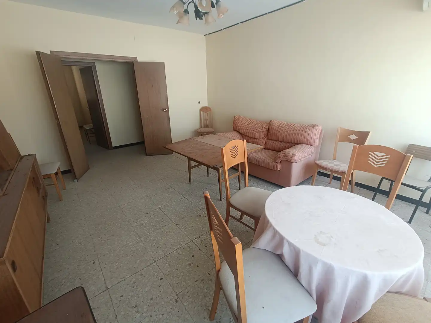 Sala de estar de Edificio en venta en Tembleque