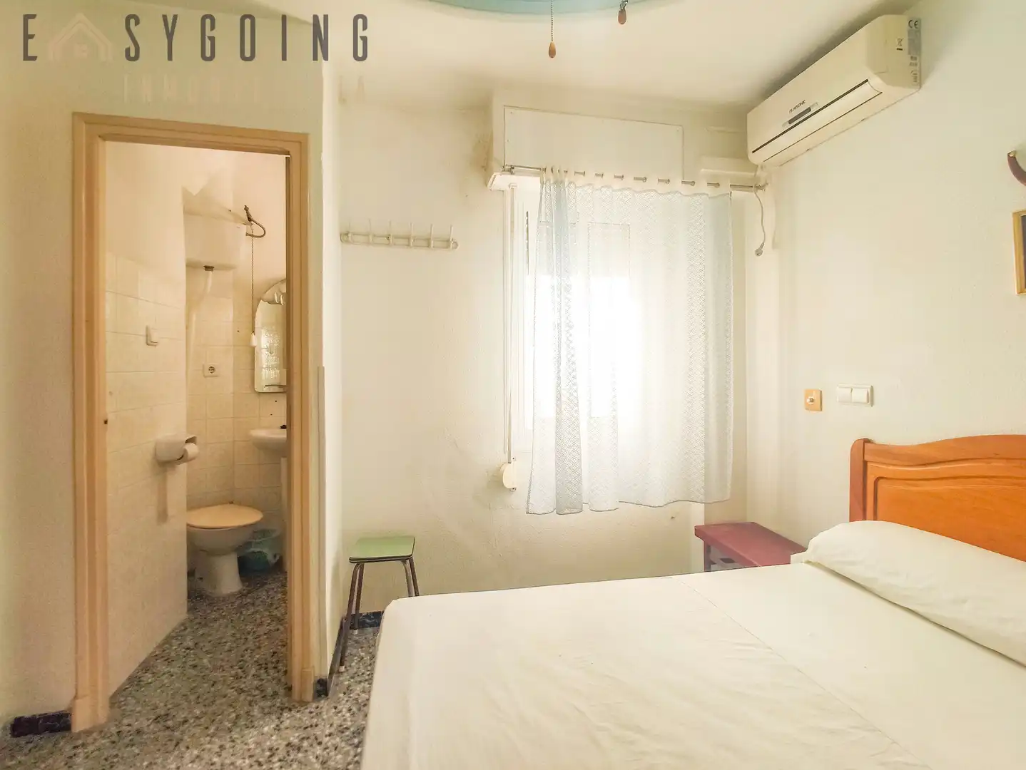 Habitación de Edificio en venta en Santa Pola