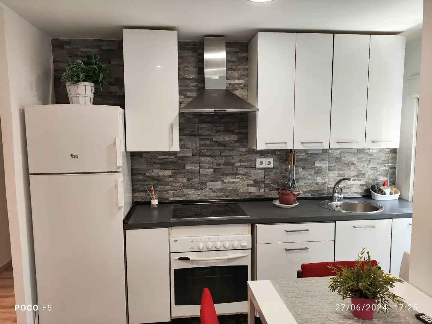 Cocina de Piso de alquiler en  Zaragoza Capital con Calefacción, Parquet y Amueblado
