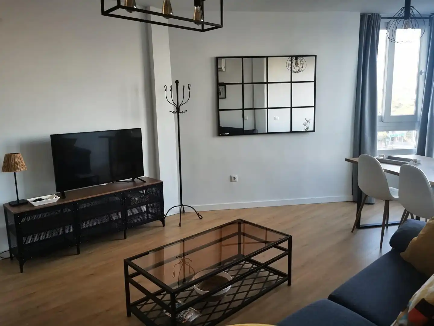 Living room of Study for sale in Marbella  with Air Conditioner, Private garden and Furnished