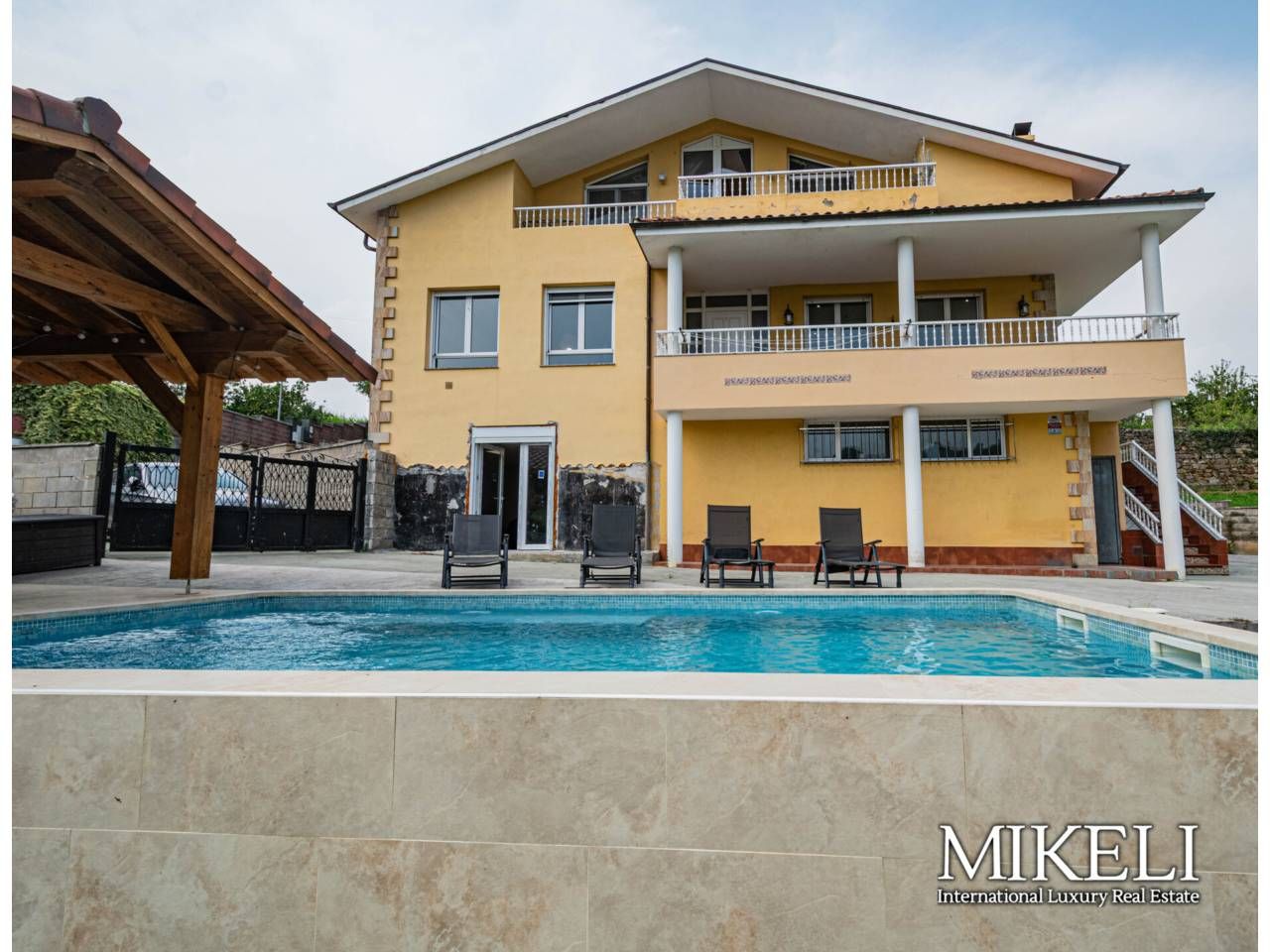 Exterior view of House or chalet for sale in Puente Viesgo  with Heating, Private garden and Terrace