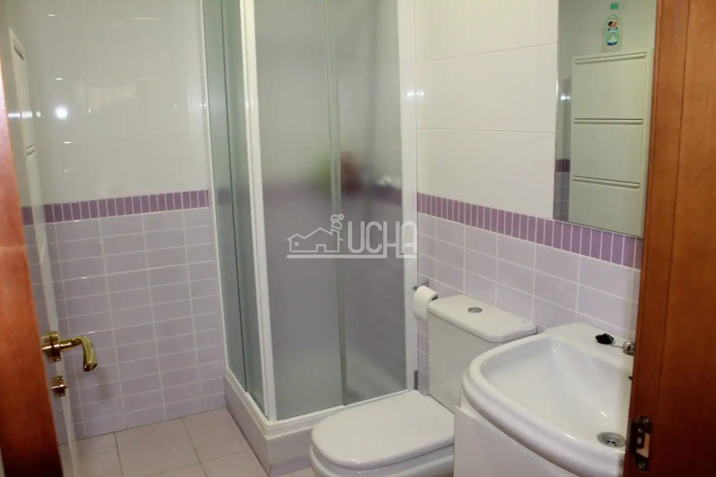 Baño de Casa adosada de alquiler en Bétera con Aire acondicionado, Calefacción y Jardín privado