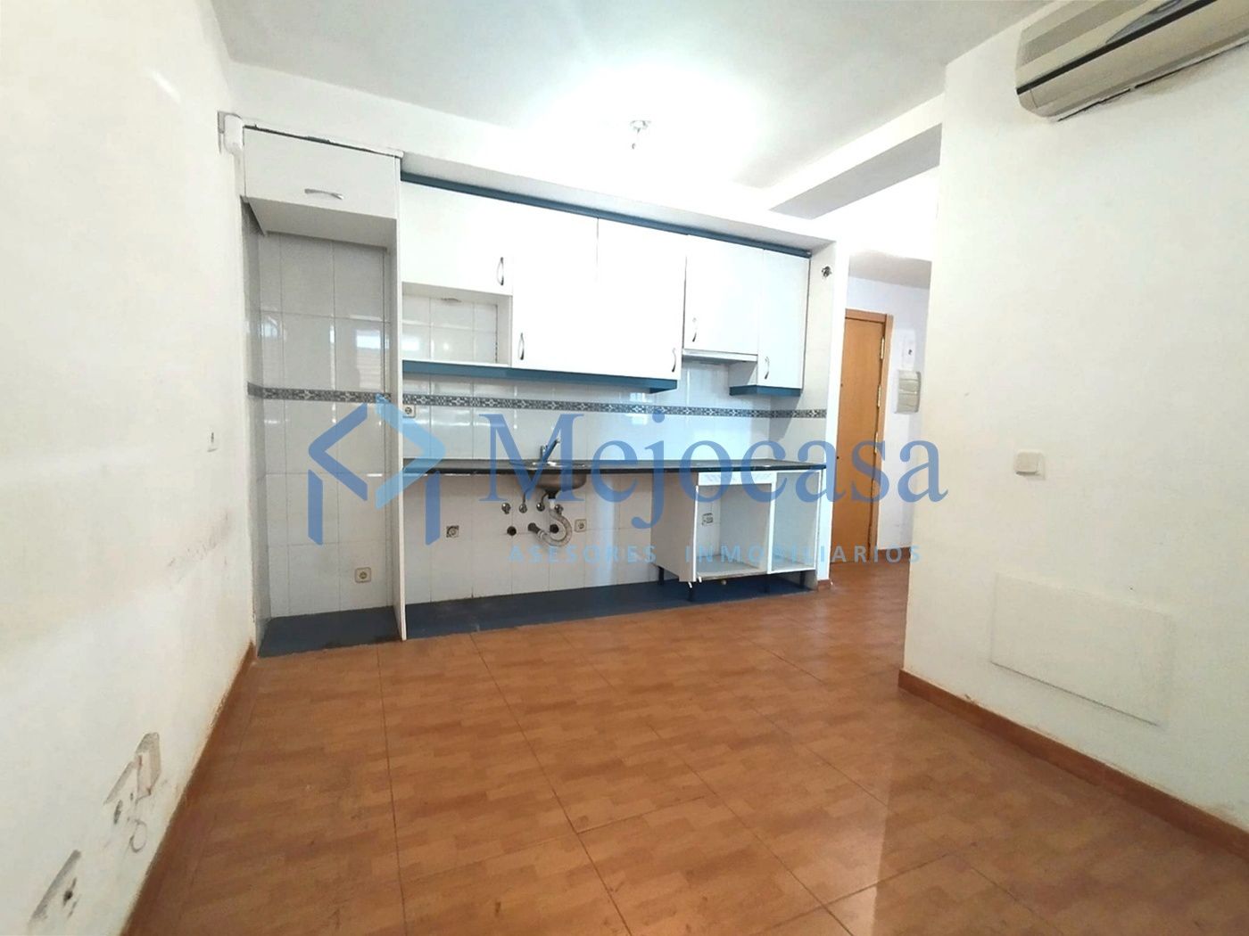 Kitchen of Apartment for sale in  Madrid Capital  with Air Conditioner, Heating and Balcony