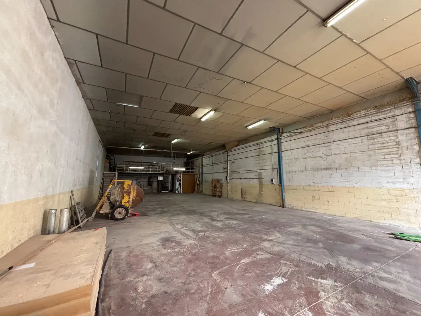 Nau industrial en venda a Andújar, imagen 2