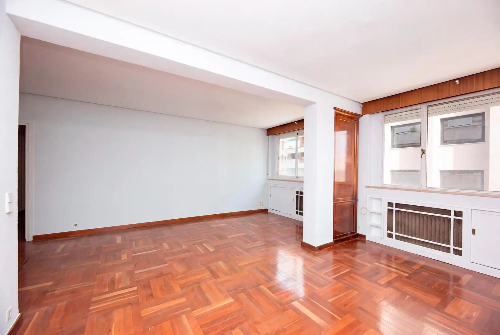 Flat with lift to rent in Calle de Guzmán El Bueno, imagen 3
