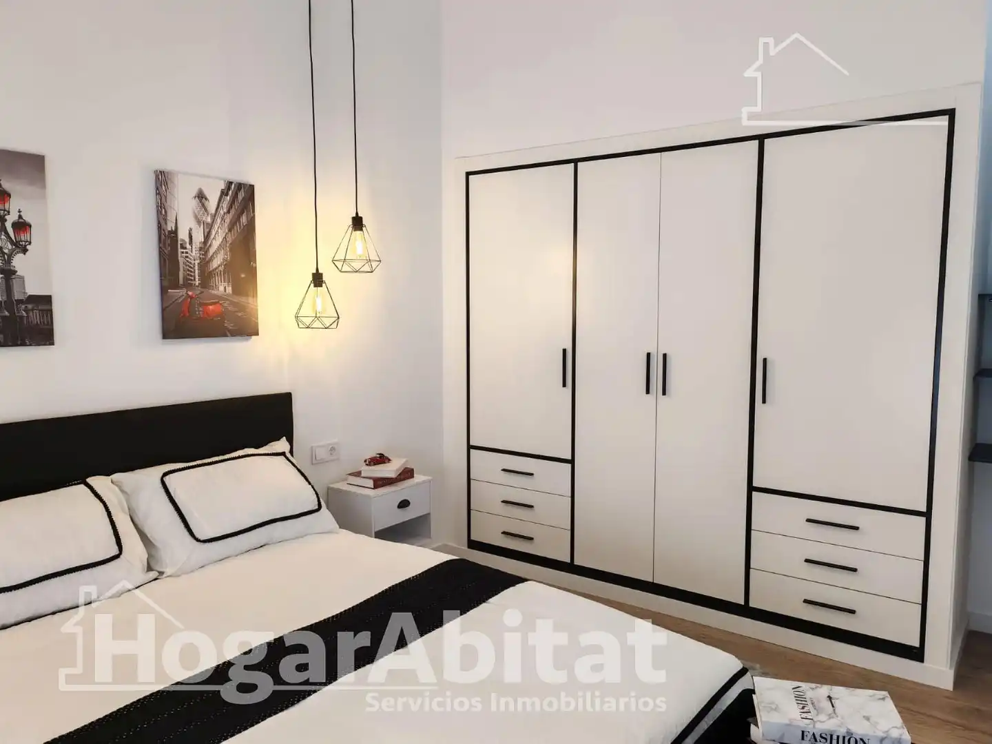 Bedroom of Attic for sale in Picassent  with Parquet flooring, Terrace and Furnished
