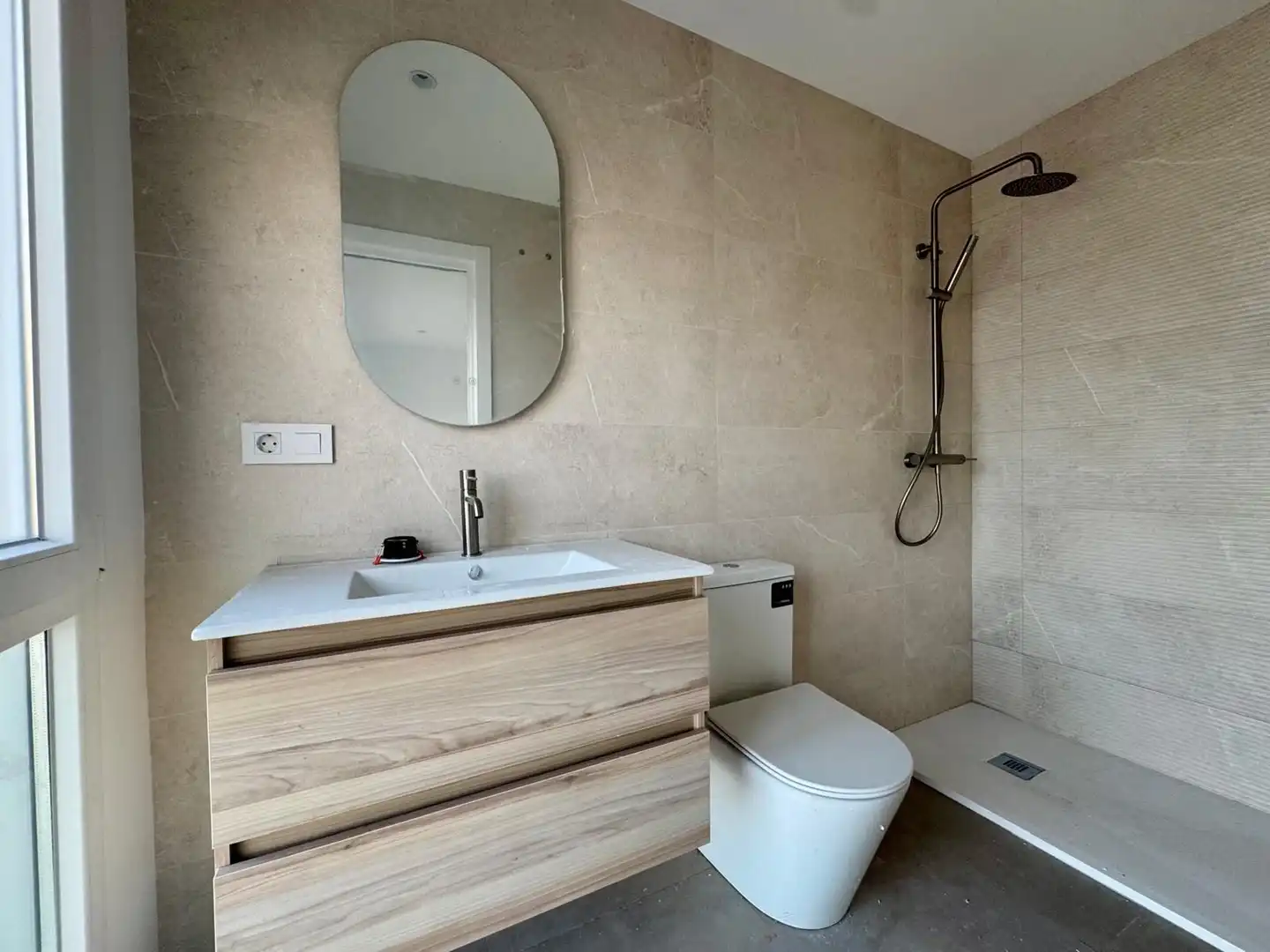 Badezimmer von Maisonette zum Verkauf in Torremolinos mit Klimaanlage, Terrasse und Abstellraum