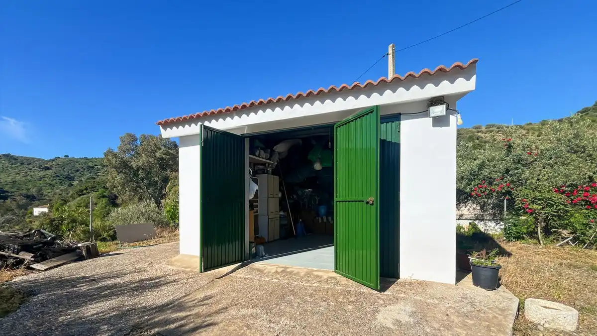 Vista exterior de Finca rústica en venda en Málaga amb Aire condicionat, Traster i Piscina