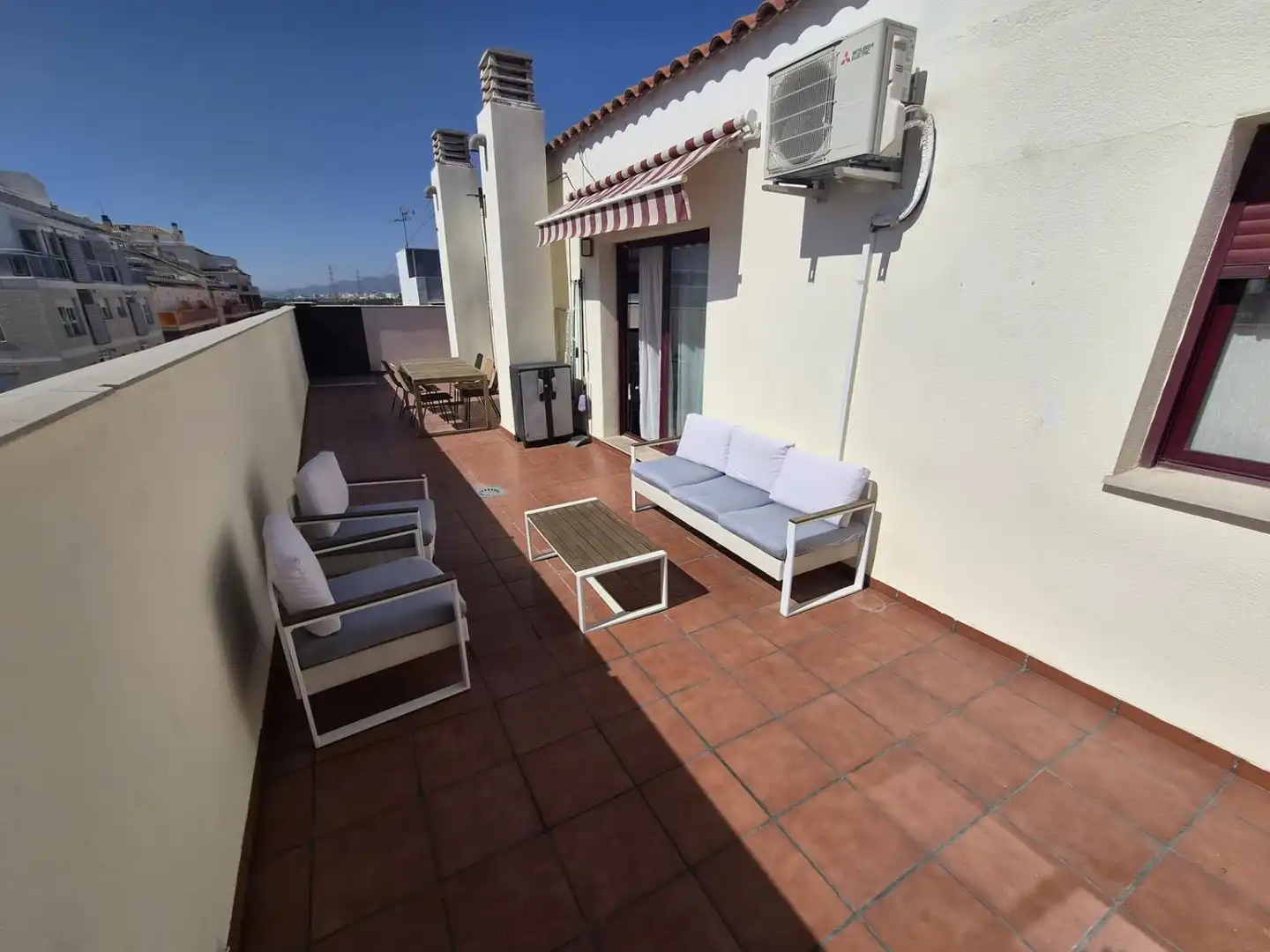 Terrasse von Dachboden zur Miete in Almazora / Almassora mit Klimaanlage, Heizung und Terrasse