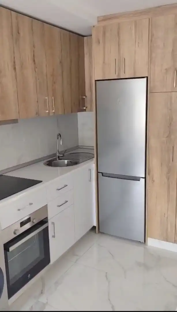 Flat for rent in Calle Orense, 31, Las Tres Cruces