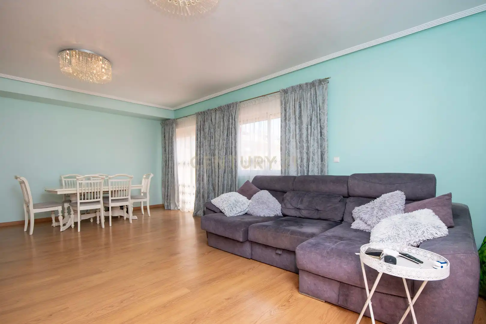 Sala de estar de Casa adosada en venta en Alicante / Alacant con Aire acondicionado, Balcón y Piscina comunitaria