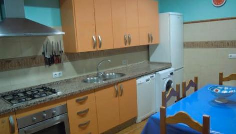 Foto 4 de Casa o xalet de lloguer a Carretera Olivares, 1, Sanlúcar la Mayor, Sevilla