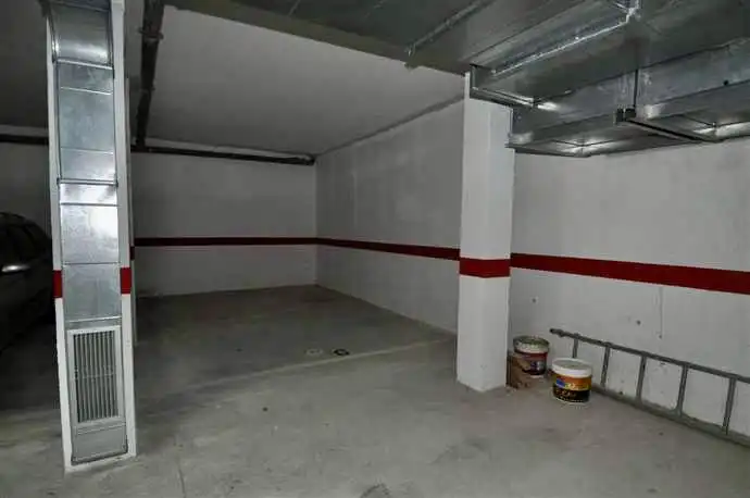 Aparcament de Apartament en venda en Calpe / Calp amb Aire condicionat, Calefacció i Jardí privat
