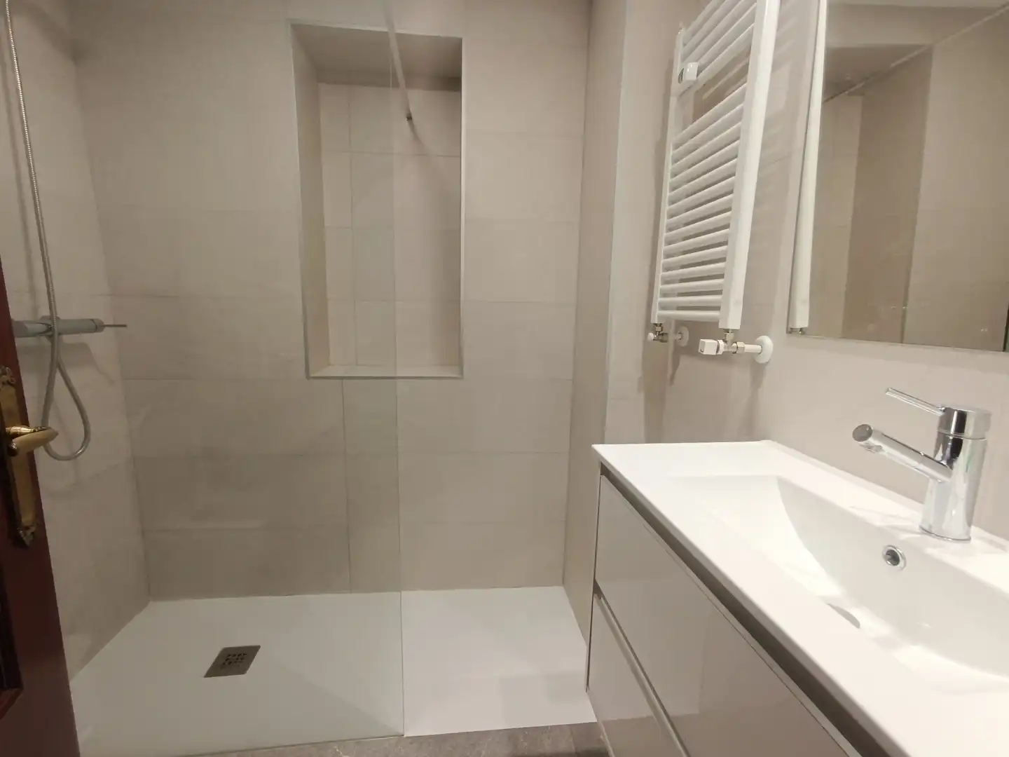 Baño de Piso para compartir en  Pamplona / Iruña con Amueblado