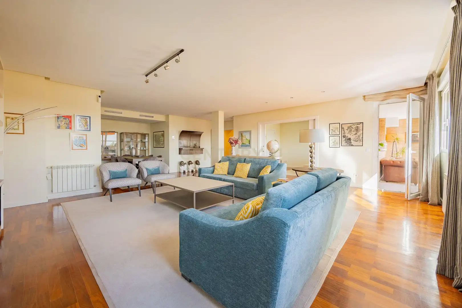 Sala de estar de Apartamento en venta en Madrid con Piscina