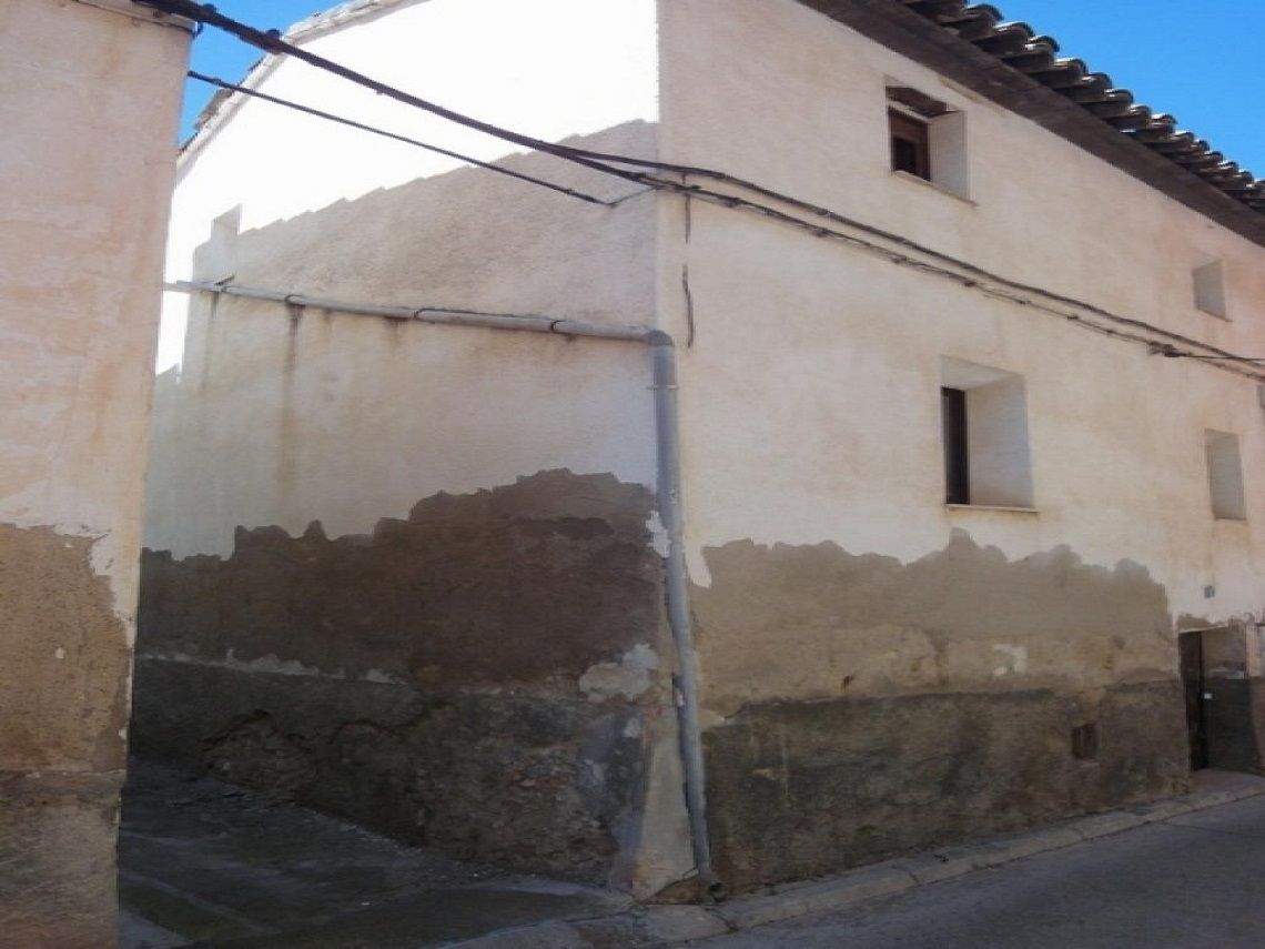 Vista exterior de Casa adosada en venda en Castillonroy