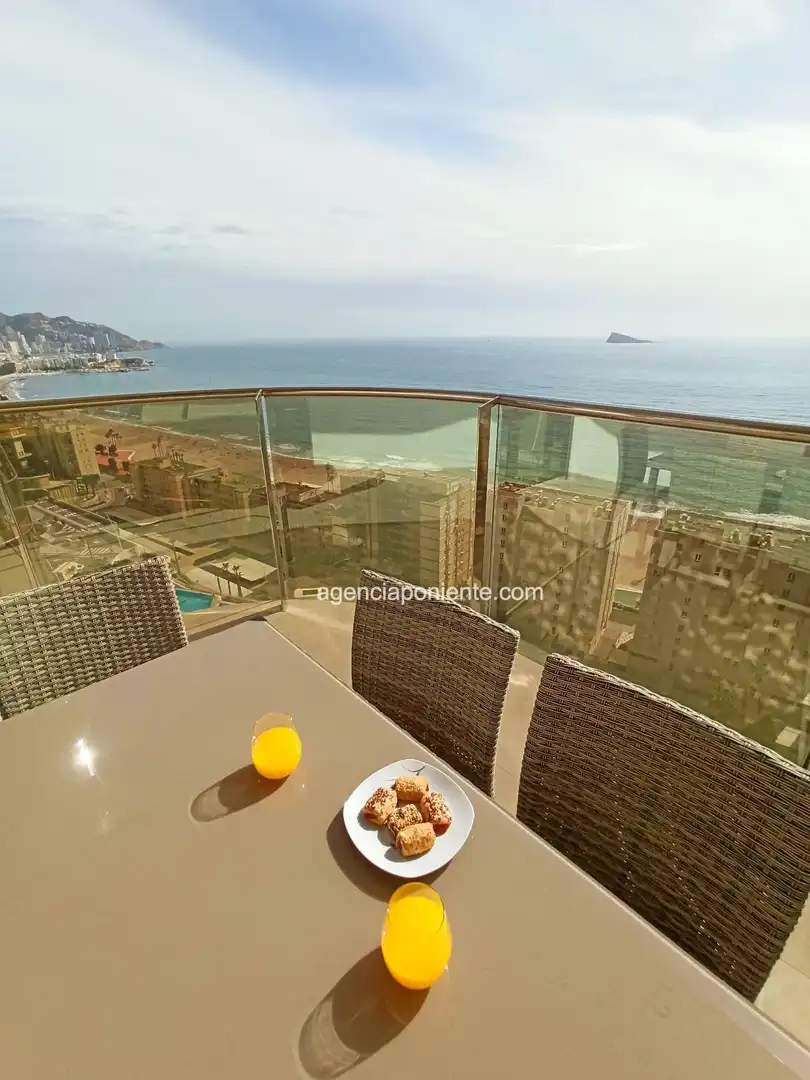 Terraza de Piso de alquiler en Benidorm con Aire acondicionado, Calefacción y Terraza