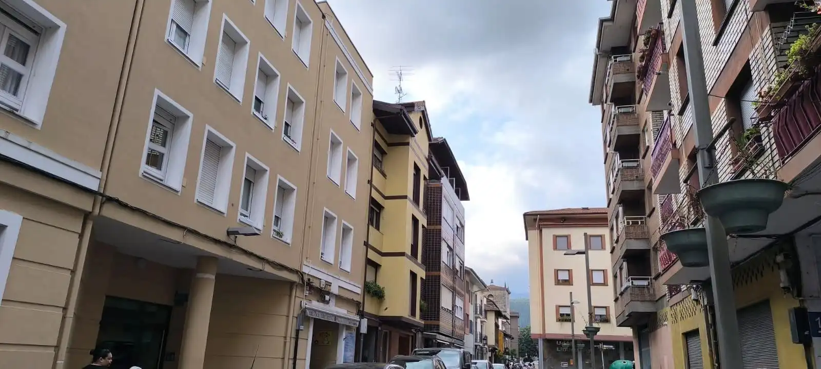 Vista exterior de Piso en venta en Ugao- Miraballes