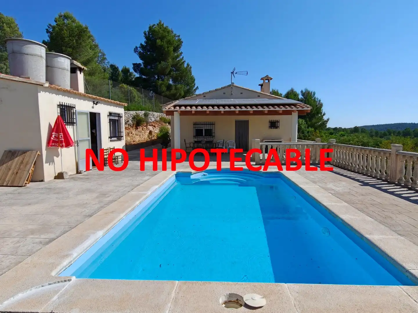 Chalet con terraza en venta en Buñol