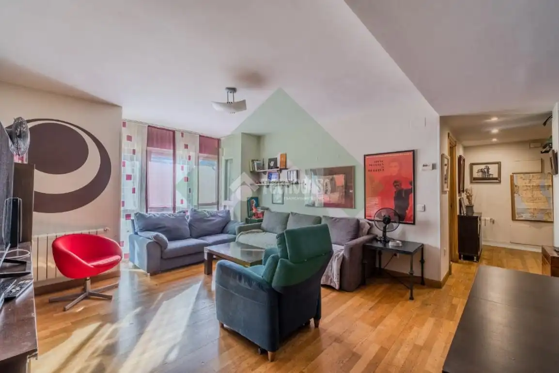 Living room of Flat for sale in Madrid  with Air Conditioner, Heating and Terrace