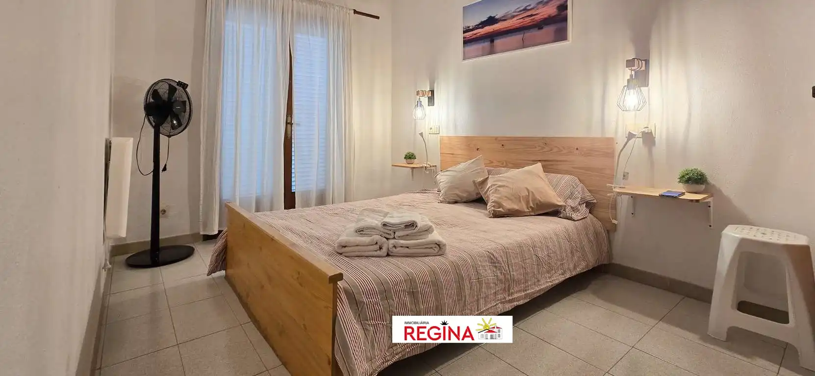Habitación de Casa adosada en venta en L'Escala con Aire acondicionado, Terraza y Amueblado