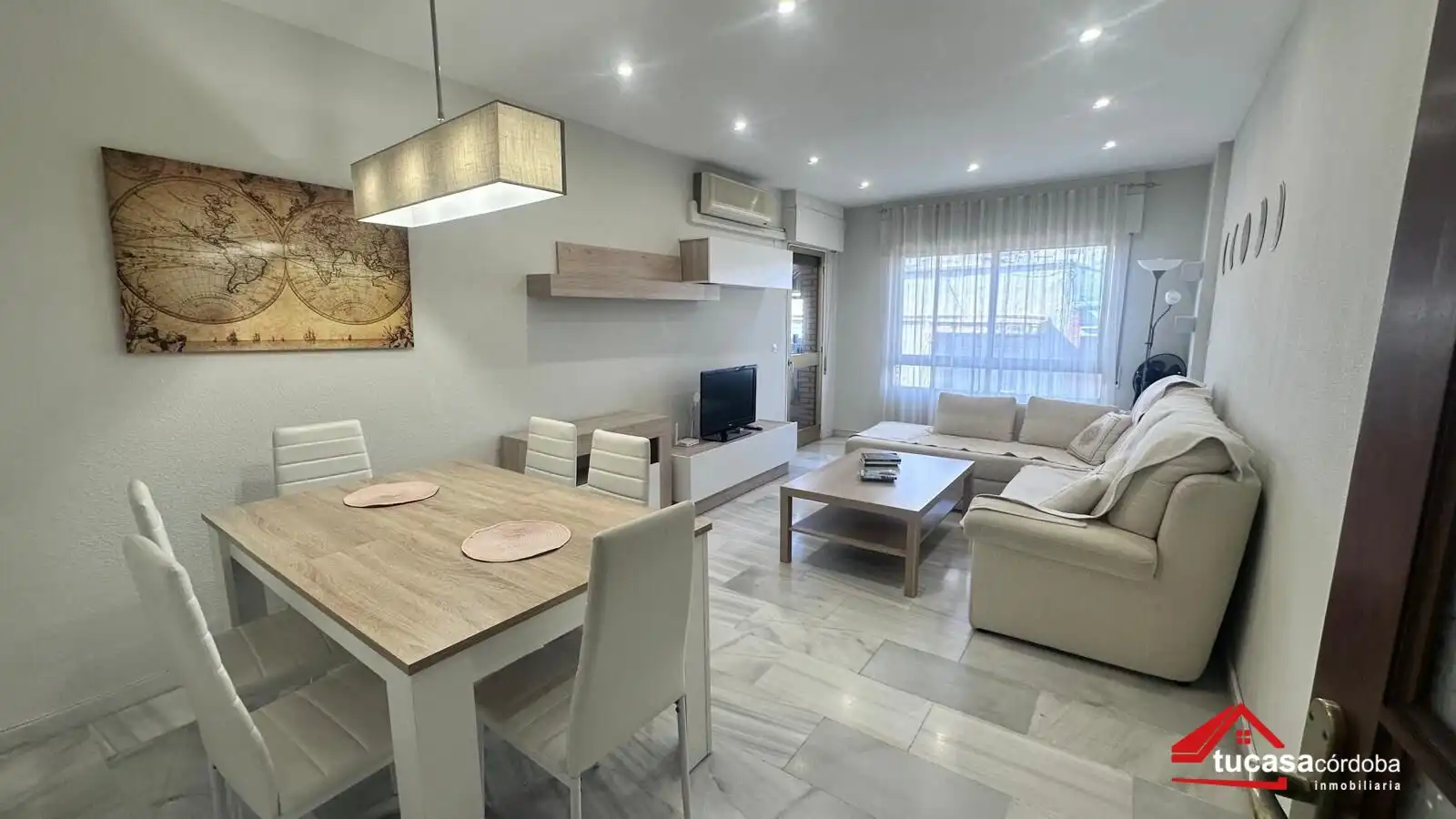 Wohnzimmer von Wohnung zum Verkauf in Córdoba mit Klimaanlage und Terrasse