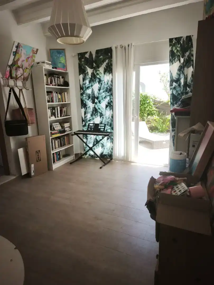 Sala d'estar de Casa adosada en venda en Ciutadella de Menorca amb Aire condicionat i Balcó
