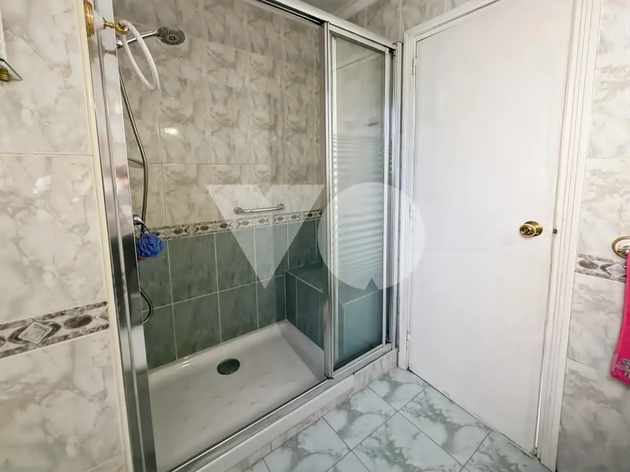 Baño de Piso en venta en Madrid con Calefacción y Terraza