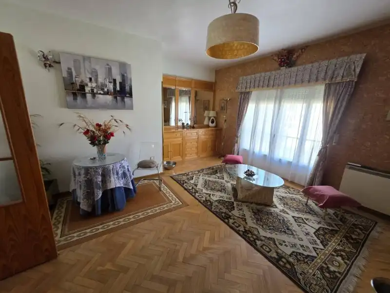 Sala d'estar de Casa o xalet en venda en Malpartida de Plasencia amb Aire condicionat, Calefacció i Jardí privat