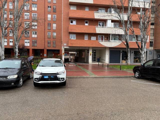 Garaje en Venta en Salvador Allende