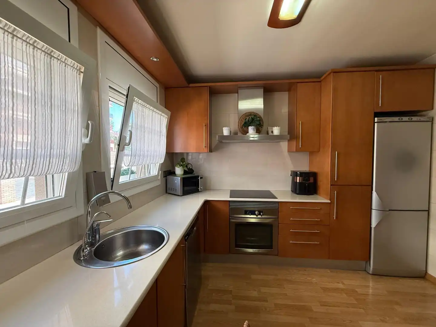 Cocina de Casa o chalet en venta en Barberà del Vallès con Calefacción, Jardín privado y Terraza