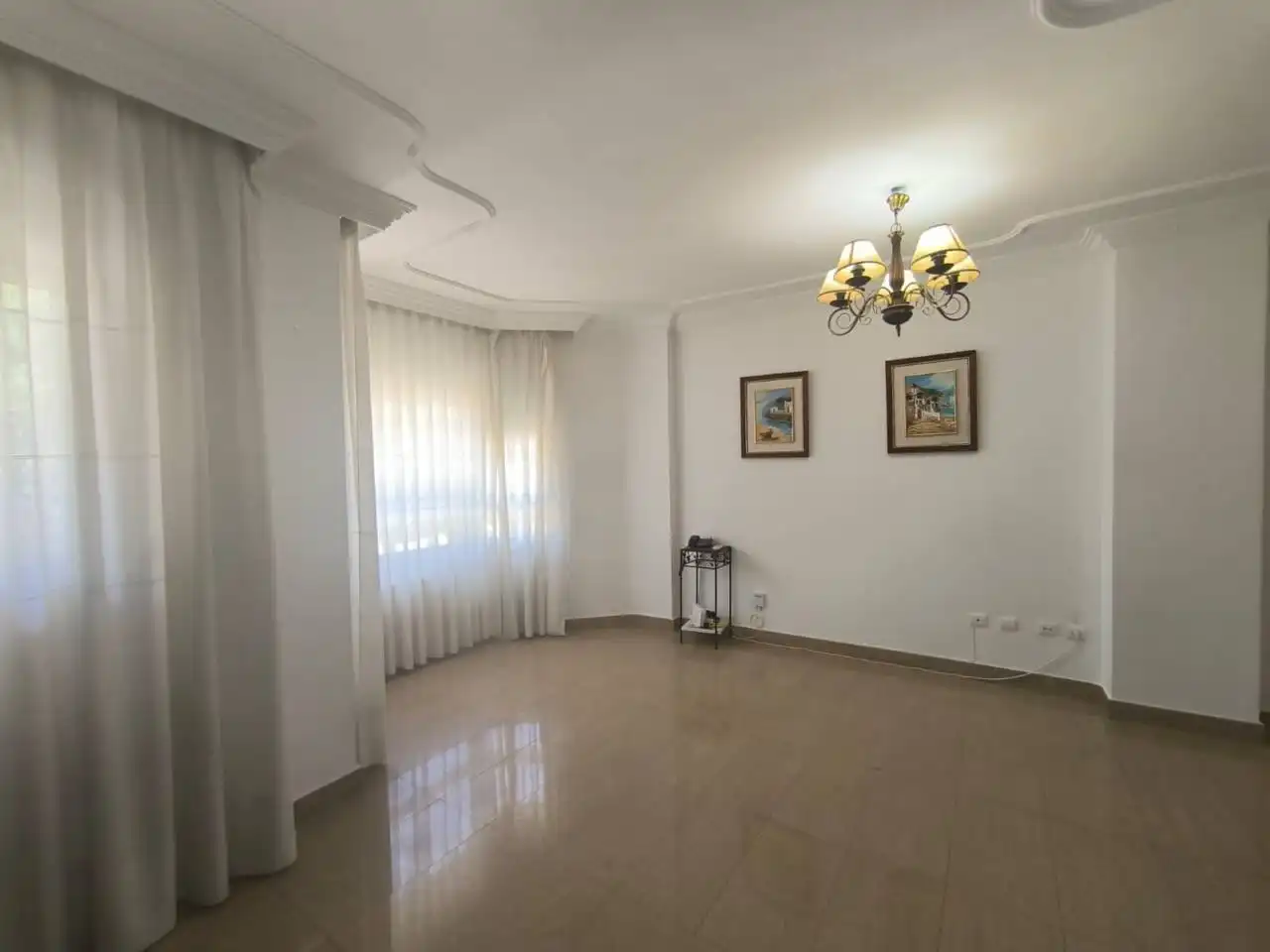 Sala d'estar de Apartament en venda en Albacete amb Aire condicionat, Calefacció i Balcó