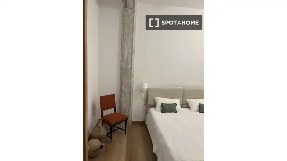 Bedroom of Study for share in Bilbao   with Air Conditioner, Terrace and Furnished